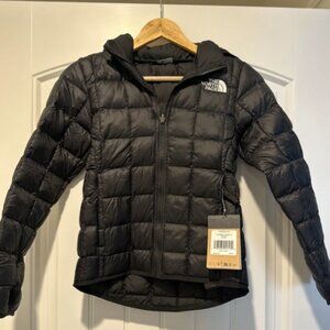New Northface Girls Thermoball Hooded Jacket